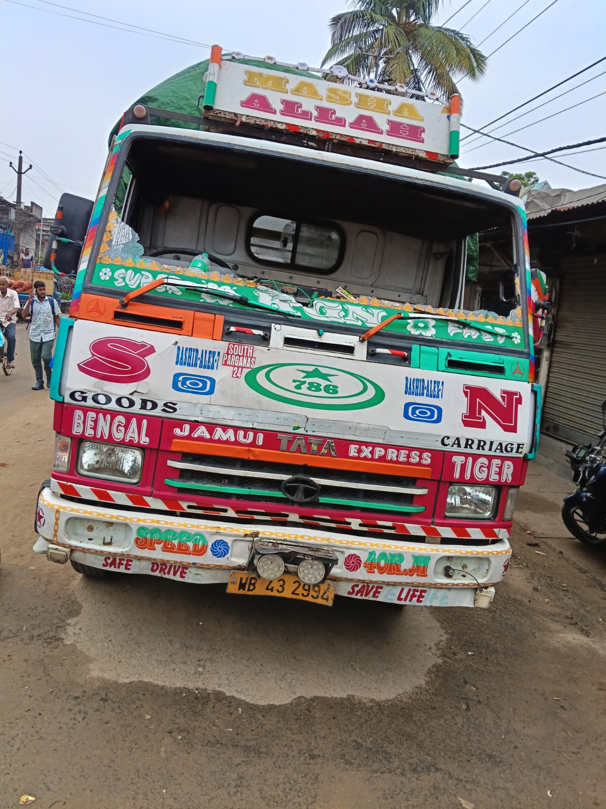 ଲକ୍ଷ୍ମଣନାଥ ଟୋଲ ଗେଟ୍‌ରେ ପୁଣି ଚାନ୍ଦା ଆଦାୟକାରୀଙ୍କ ଆତଙ୍କ; ଟ୍ରକ୍ ଡ୍ରାଇଭରଙ୍କୁ ମରଣାନ୍ତକ ଆକ୍ରମଣ