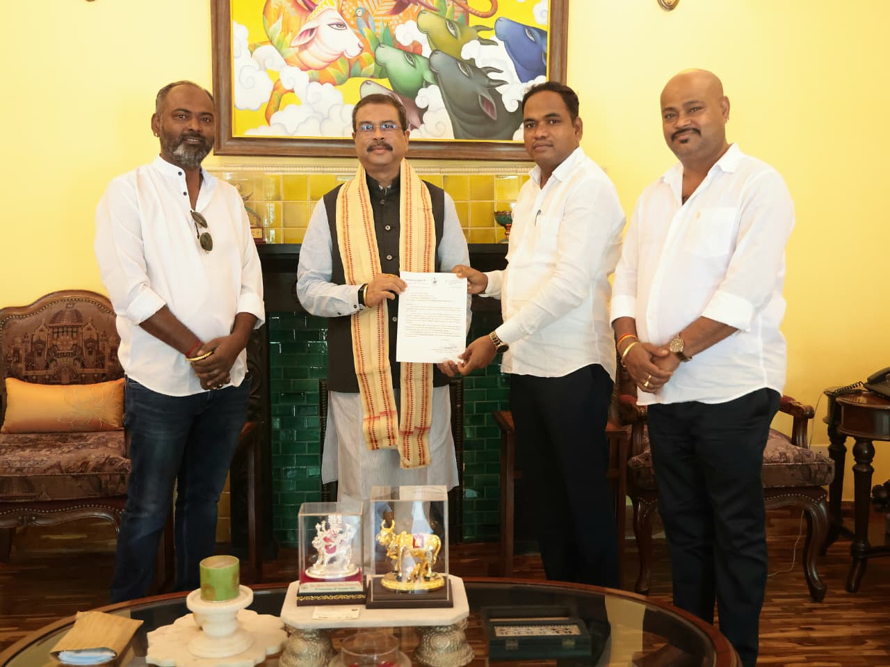 Malkangiri MLA Meets Union Education Minister, Demands Establishment Of Central University