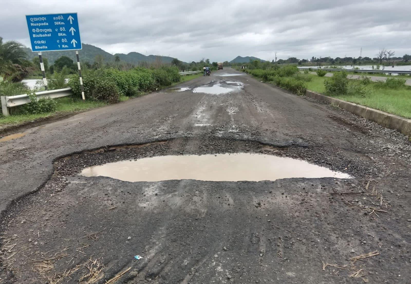 Biju Expressway Turns Death Trap! Demand Grows for Immediate Repair of Ghatipada-Sinapali Road!
